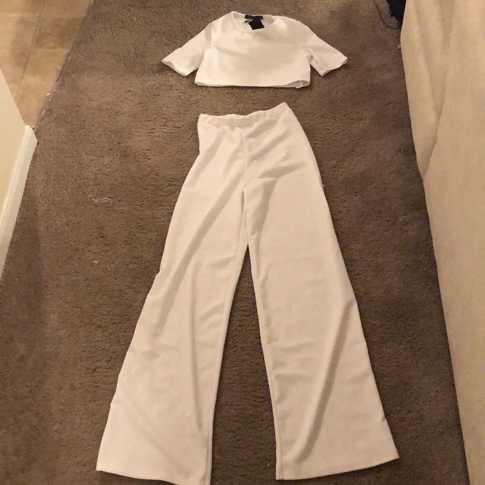 Cropped top and matching pants set (Nastygal)